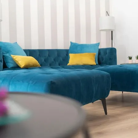 Chaming Beach City Centerflat